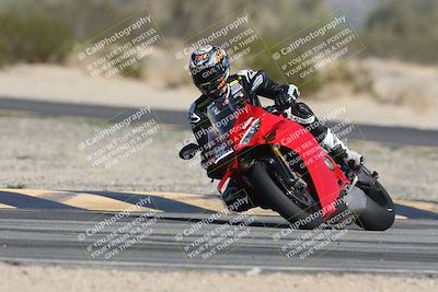 media/Oct-30-2025-Racers Edge (Thu) [[dabbdaf680]]/3-B Group/Session 1 (Turn 5)/